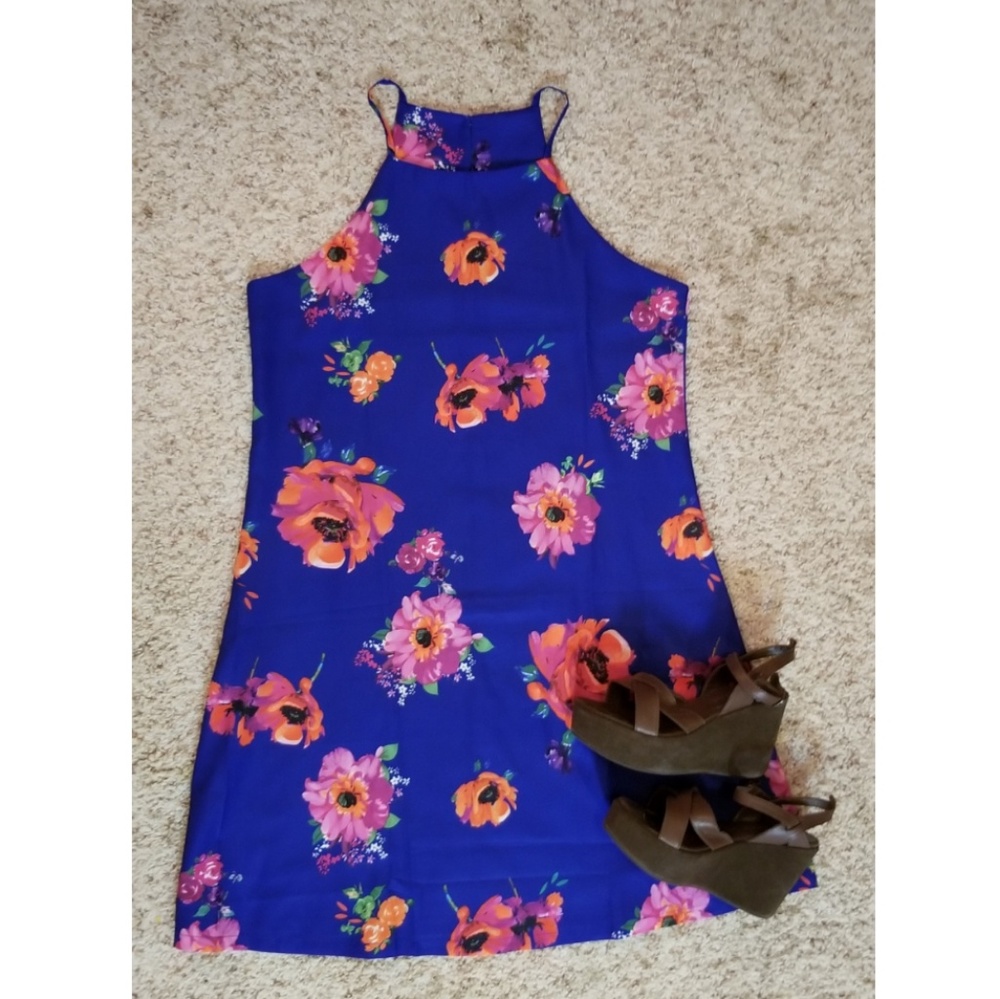NWOT Blue Floral Boutique Dress Size Medium